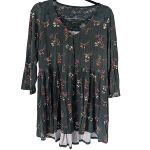 Torrid Dark Green Floral Knit TunicTop 18/20